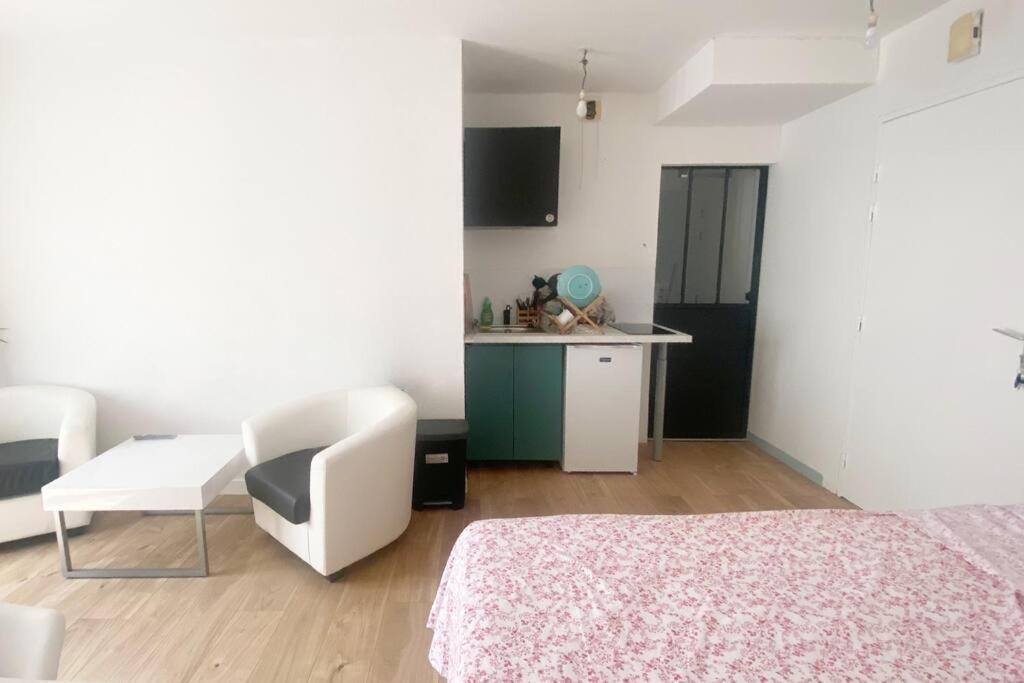Appartement En Face De La Gare - Centre Ville Poitiers Luaran gambar