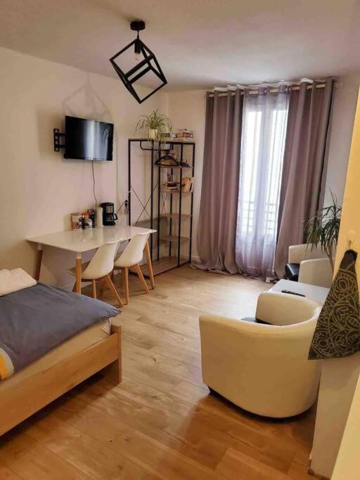 Appartement En Face De La Gare - Centre Ville Poitiers Luaran gambar